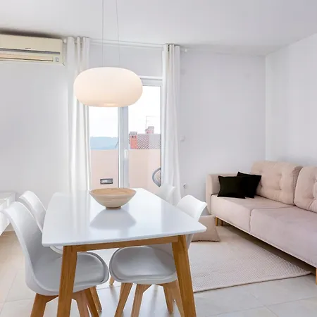 Sunny Aurora Apartman Póla